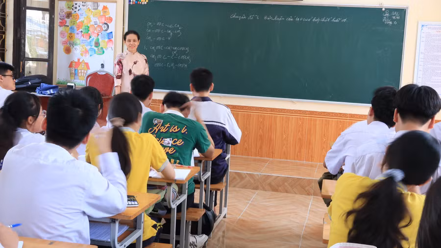 Trường THPT Nguyễn Trãi có nhiều giải pháp tích cực nâng cao chất lượng ôn thi tốt nghiệp.