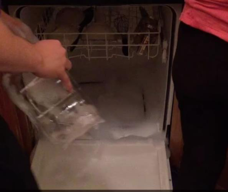 Cuoi ra nuoc mat voi nhung khoanh khac chua gia da lan cua cac me bau - Anh 10