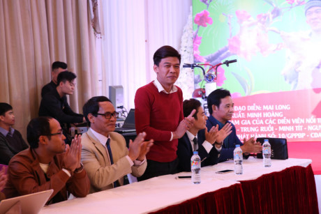 Nghe si Quang teo noi gi ve viec 