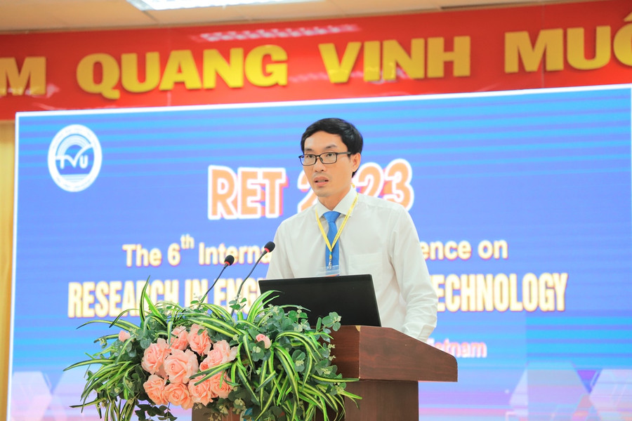 PGS.TS Diệp Thanh Tùng, Phó Hiệu trưởng Trường ĐH Trà Vinh phát biểu tại Hội thảo.