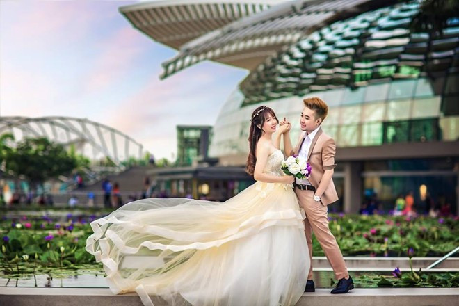 Thiệp cưới độc đáo của cặp đôi 5 năm yêu xa ảnh 3 5