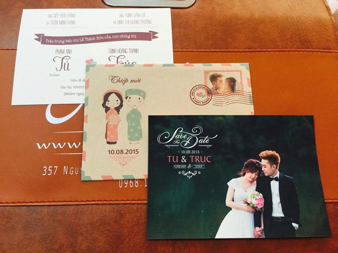 Thiệp cưới độc đáo của cặp đôi 5 năm yêu xa ảnh 1 Thiệp cưới