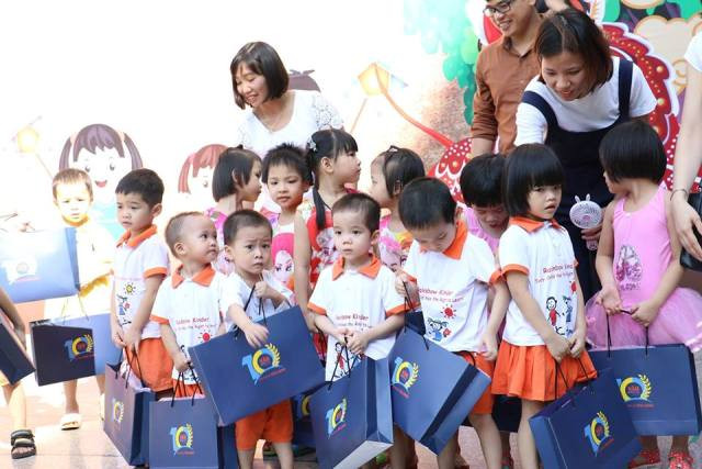 Những món quà ý nghĩa từ cô trò Trường mầm non Ban Mai Những món quà ý nghĩa từ cô trò Trường mầm non Ban Mai