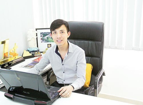 Những thiếu gia đình đám điều hành doanh nghiệp nghìn tỷ - Ảnh 2 Nhung thieu gia dinh dam dieu hanh doanh nghiep nghin ty - Anh 2