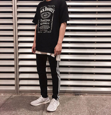 Chỉ với background cửa nhà, tín đồ thời trang tạo ra những outfit đẹp Chi voi background cua nha, tin do thoi trang tao ra nhung outfit dep