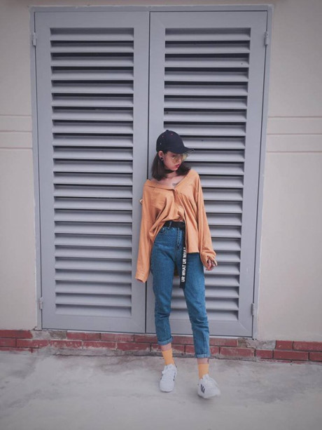 Chỉ với background cửa nhà, tín đồ thời trang tạo ra những outfit đẹp Chi voi background cua nha, tin do thoi trang tao ra nhung outfit dep