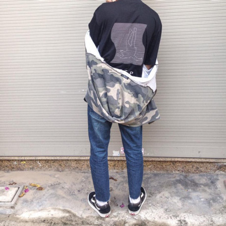 Chỉ với background cửa nhà, tín đồ thời trang tạo ra những outfit đẹp Chi voi background cua nha, tin do thoi trang tao ra nhung outfit dep