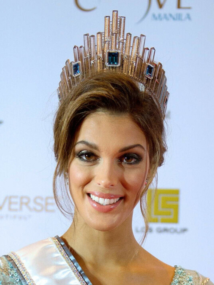 Năm 2016: Người đẹp Iris Mittenaere đến từ Pháp. Năm 2016: Người đẹp Iris Mittenaere đến từ Pháp.