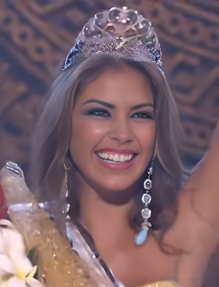 Năm 2008: Người đẹp Dayana Mendoza đến từ Venezuela. Năm 2008: Người đẹp Dayana Mendoza đến từ Venezuela.