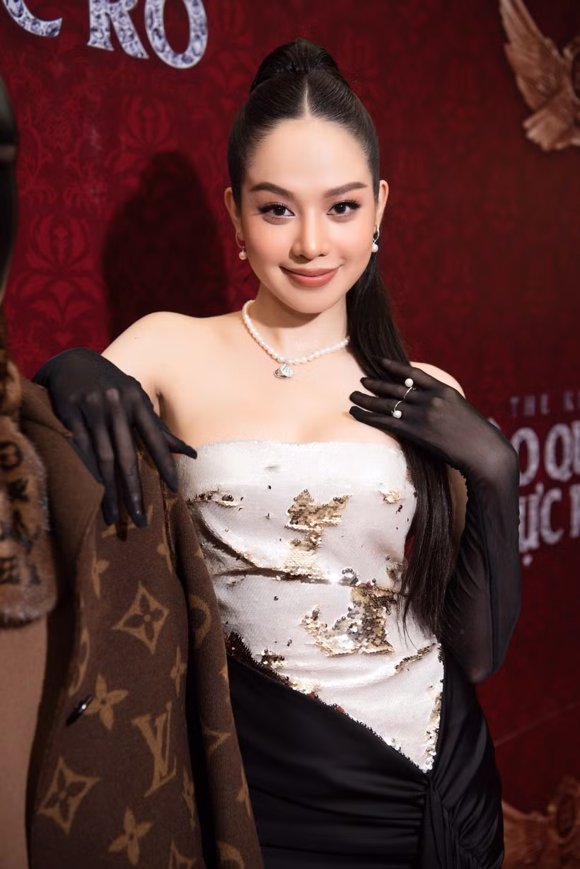 Hoa hậu Thanh Thủy ngày càng lột xác về nhan sắc cũng như phong cách.