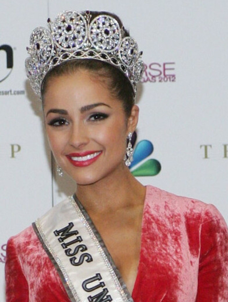 Năm 2012: Người đẹp Olivia Culpo đến từ Hoa Kỳ. Năm 2012: Người đẹp Olivia Culpo đến từ Hoa Kỳ.