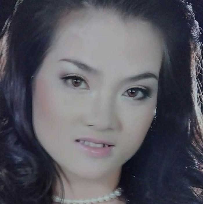 Cựu người mẫu Thiên Vân đã qua đời ở tuổi 40 vì căn bệnh u não. Cựu người mẫu Thiên Vân đã qua đời ở tuổi 40 vì căn bệnh u não.