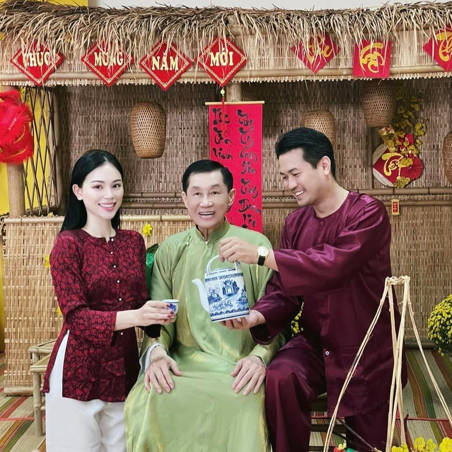 Sau gần 4 năm hẹn hò, Linh Rin và Phillip Nguyễn đã quyết định sẽ về chung một nhà trong sự chúc phúc của đông đảo người thân, bạn bè.