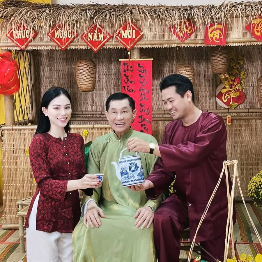 Sau gần 4 năm hẹn hò, Linh Rin và Phillip Nguyễn đã quyết định sẽ về chung một nhà trong sự chúc phúc của đông đảo người thân, bạn bè.