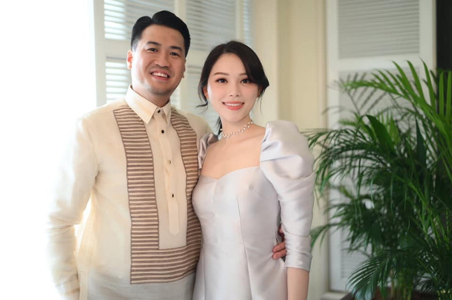 Cặp đôi Linh Rin và Phillip Nguyễn.