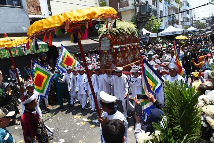 Mộ phần của NSƯT Vũ Linh sẽ nằm gần mộ cố nghệ sĩ Thanh Kim Huệ tại Nghĩa trang Hoa viên Bình Dương. Ảnh: giadinhnet.vn.