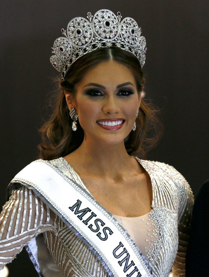 Năm 2013: Người đẹp Gabriela Isler đến từ Venezuela. Năm 2013: Người đẹp Gabriela Isler đến từ Venezuela.