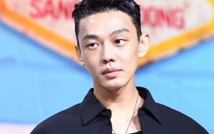 Sau bế bối dùng chất cấm, Yoo Ah In đã thuê luật sư từ một công ty luật hàng đầu ở Hàn Quốc. Sau bế bối dùng chất cấm, Yoo Ah In đã thuê luật sư từ một công ty luật hàng đầu ở Hàn Quốc.