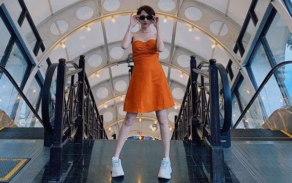 Cách mặc đẹp ngày Tết cho nàng tóc ngắn chuẩn không cần chỉnh