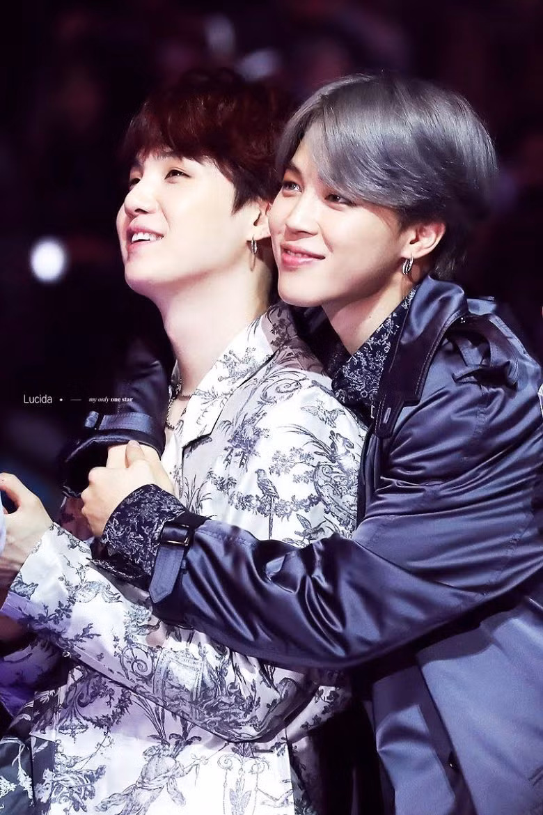 Jimin &amp; Suga (BTS): Giống như Suga và J-Hope, mặc dù tính cách khác nhau, nhưng hai người này vô cùng thân thiết!