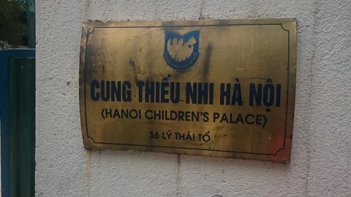 Cháy lớn cung Thiếu nhi Hà Nội