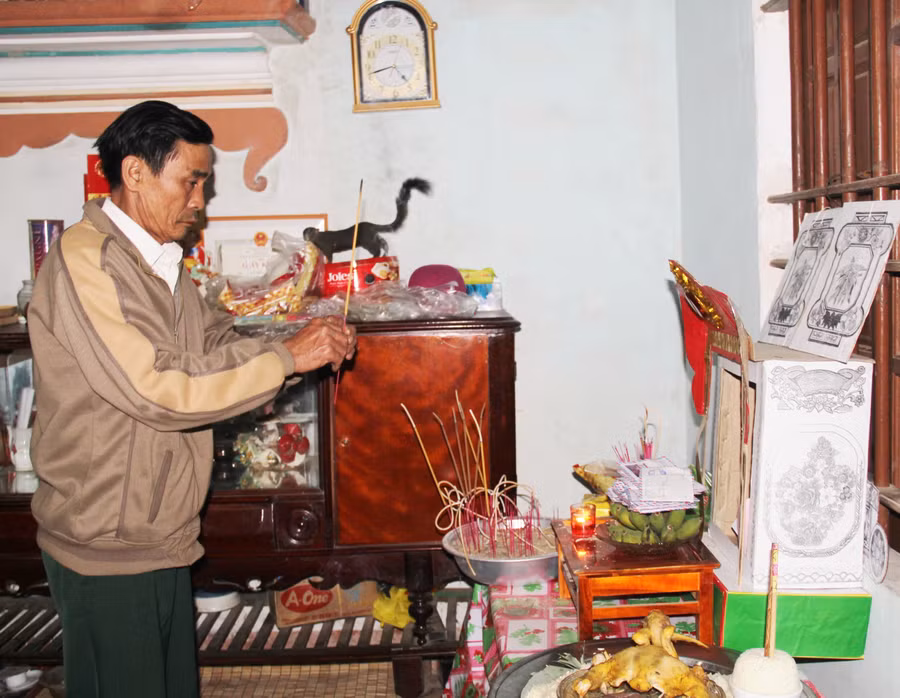 Bắt cóc con gái của người tình để níu kéo tình cảm