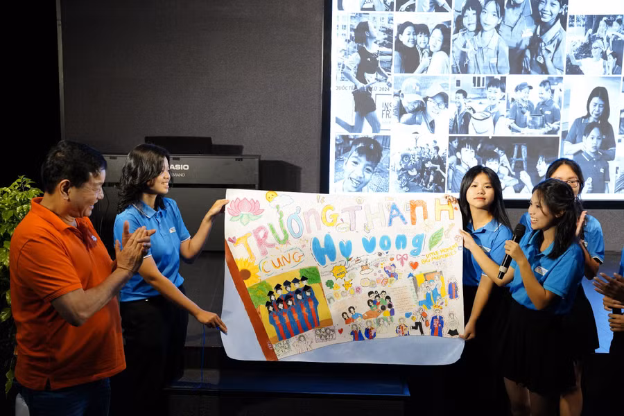 Câu chuyện về quá trình trưởng thành của những học sinh mồ côi do đại dịch Covid - 19 cùng Hy Vọng.