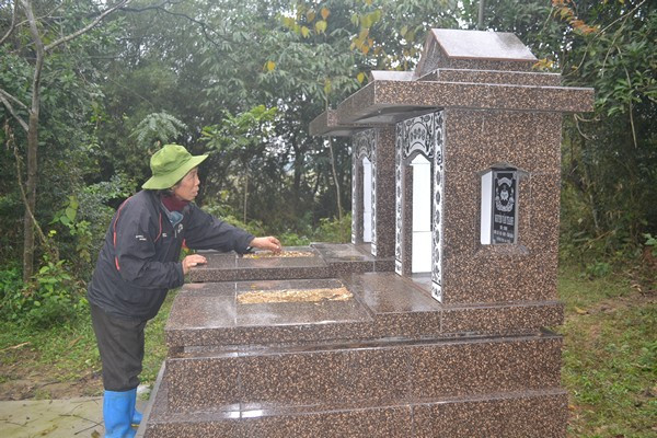 Cuộc sống kỳ lạ của 2 chị em "người rừng" giữa "ốc đảo" hoang vắng ảnh 19 Cuộc sống kỳ lạ của 2 chị em "người rừng" giữa "ốc đảo" hoang vắng ảnh 19