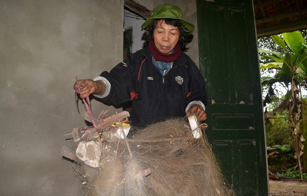 Cuộc sống kỳ lạ của 2 chị em "người rừng" giữa "ốc đảo" hoang vắng ảnh 15 Cuộc sống kỳ lạ của 2 chị em "người rừng" giữa "ốc đảo" hoang vắng ảnh 15