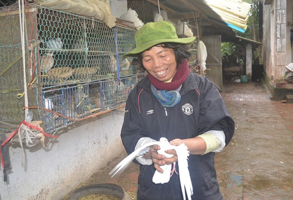 Cuộc sống kỳ lạ của 2 chị em "người rừng" giữa "ốc đảo" hoang vắng ảnh 7 Cuộc sống kỳ lạ của 2 chị em "người rừng" giữa "ốc đảo" hoang vắng ảnh 7