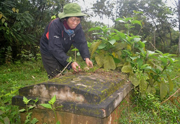 Cuộc sống kỳ lạ của 2 chị em "người rừng" giữa "ốc đảo" hoang vắng ảnh 20 Cuộc sống kỳ lạ của 2 chị em "người rừng" giữa "ốc đảo" hoang vắng ảnh 20