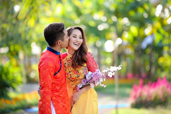 Gia đình Khánh Thi - Phan Hiển hạnh phúc du xuân Gia đình Khánh Thi - Phan Hiển hạnh phúc du xuân
