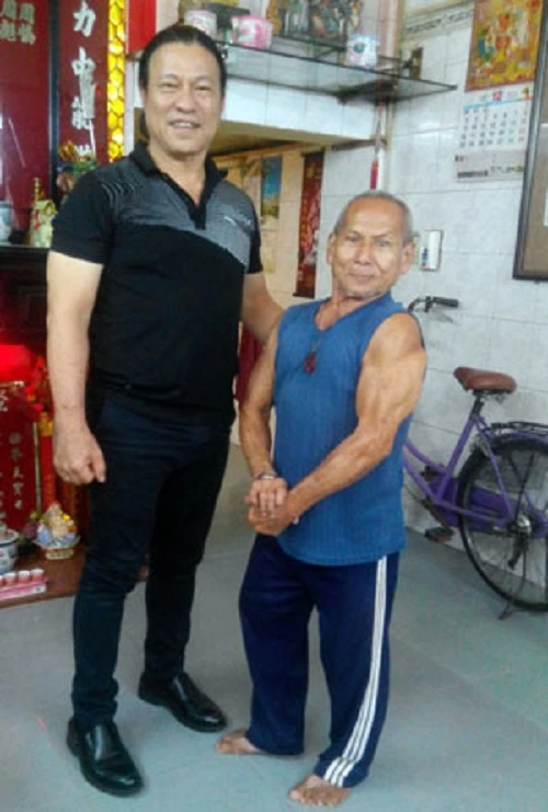Hành trình từ câm điếc ốm gầy trở thành cao thủ hầu quyền nức tiếng