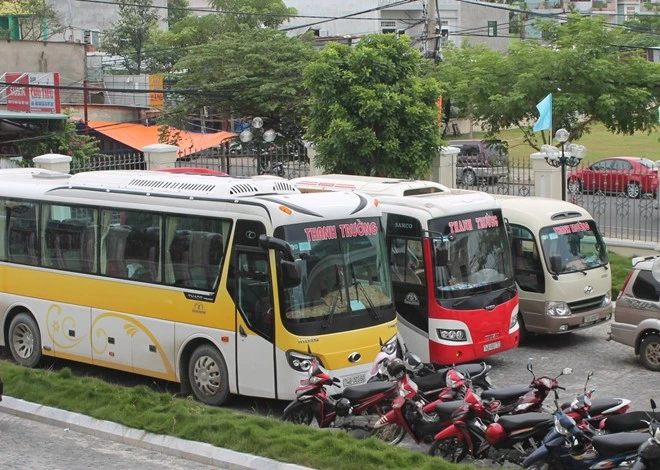 Hàng trăm người thuê ôtô đi xem xử vụ đánh chết ""cẩu tặc""