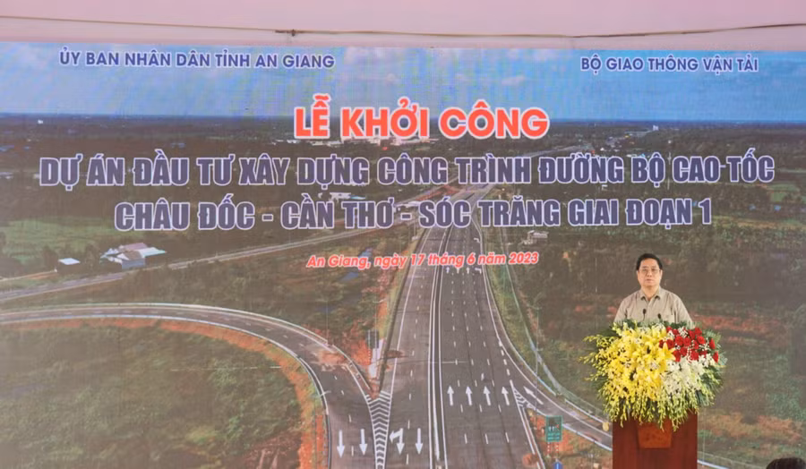 Thủ tướng Chính phủ Phạm Minh Chính phát biểu tại Lễ khởi công.