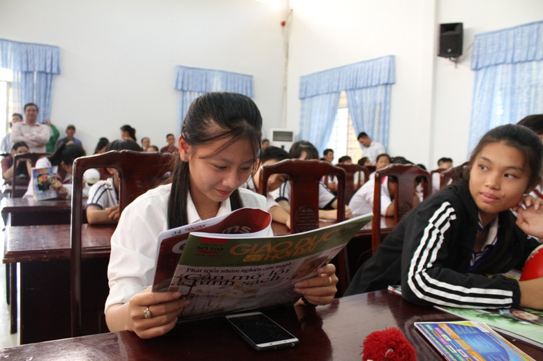 Tiếp sức học trò nơi cuối trời Tổ quốc ảnh 8