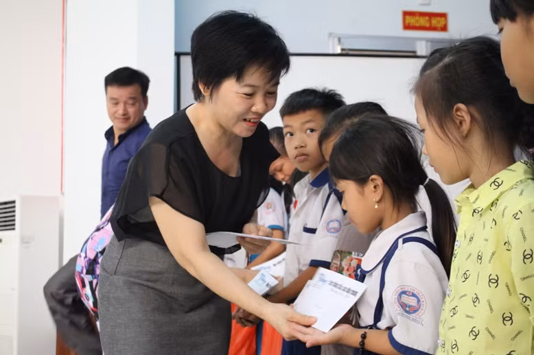 Tiếp sức học trò nơi cuối trời Tổ quốc ảnh 4