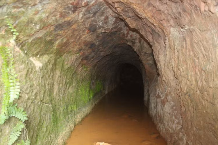 Địa đạo Văn La ở Quảng Bình hoàn thành trong thời gian hơn 1 năm.