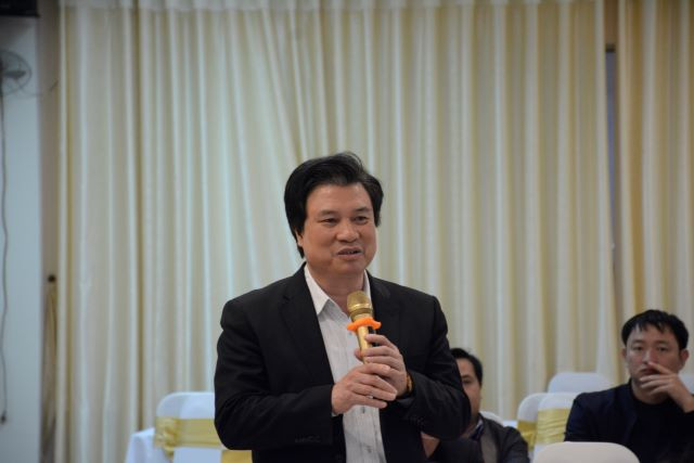 Thứ trưởng Bộ GD&ĐT Nguyễn Hữu Độ phát biểu tại hội nghị.