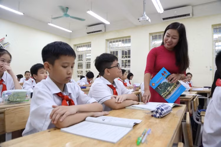 Trong giờ học tại Trường THCS Thăng Long (Ba Đình, Hà Nội). Ảnh: Thế Đại