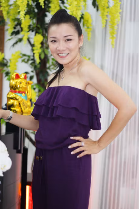 Cuoc song hien tai cua 3 cap song sinh noi tieng nhat showbiz Viet - Anh 9