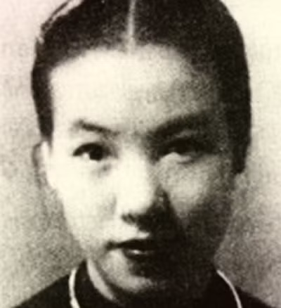 Giai nhan Nam Ky 18 tuoi, 3 doi chong tung duoc hang tram cong tu cung phung - Anh 1