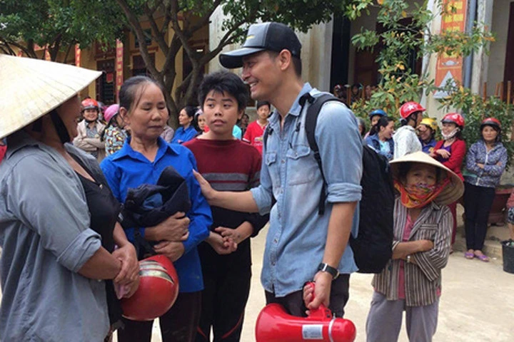 MC Phan Anh: "Có những hạnh phúc mà nó cứ vui kiểu gì đâu á!"