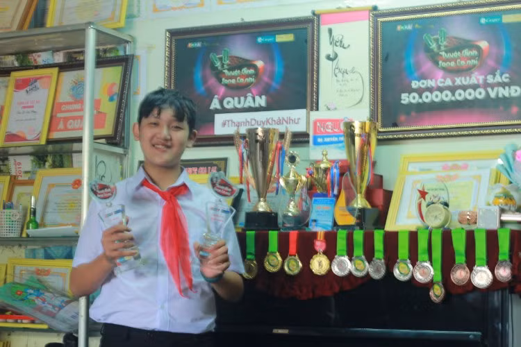 Em Hưng mong muốn lớn lên sẽ trở thành giáo viên dạy nhạc để giúp đỡ những hoàn cảnh khó khăn.