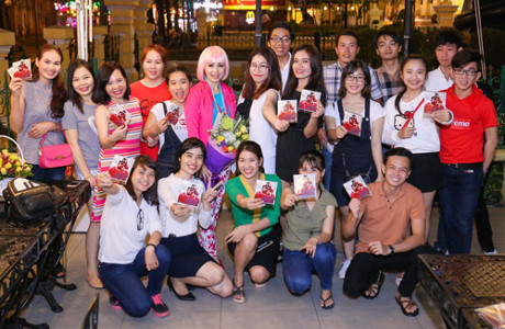 Gái 4 con Trang Nhung vẫn Gai 4 con Trang Nhung van