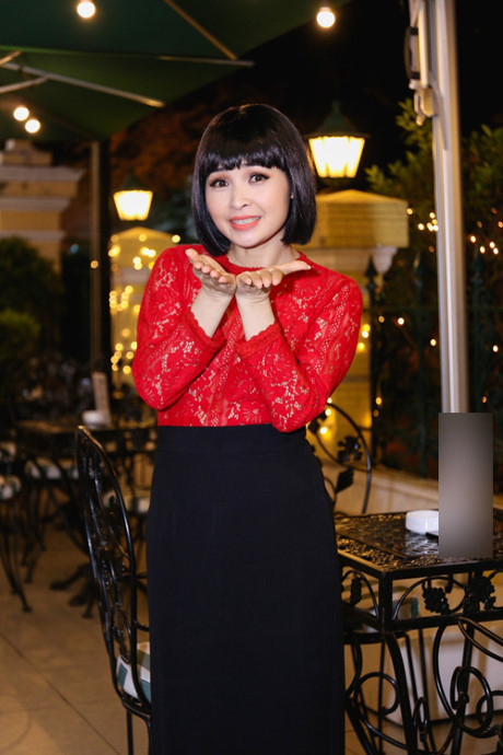 Gái 4 con Trang Nhung vẫn Gai 4 con Trang Nhung van