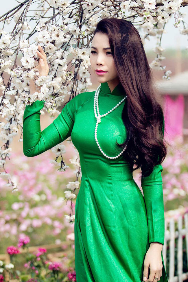 Ngắm mỹ nhân Việt căng tràn sức xuân ảnh 16 Ngắm mỹ nhân Việt căng tràn sức xuân ảnh 16