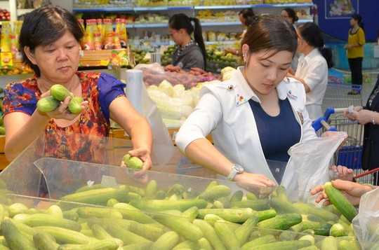 Trái cây, rau cải, đậu, bánh mì và ngũ cốc nằm trong nhóm thực phẩm nên ăn thường xuyên Ảnh: TẤN THẠNH Trái cây, rau cải, đậu, bánh mì và ngũ cốc nằm trong nhóm thực phẩm nên ăn thường xuyên Ảnh: TẤN THẠNH