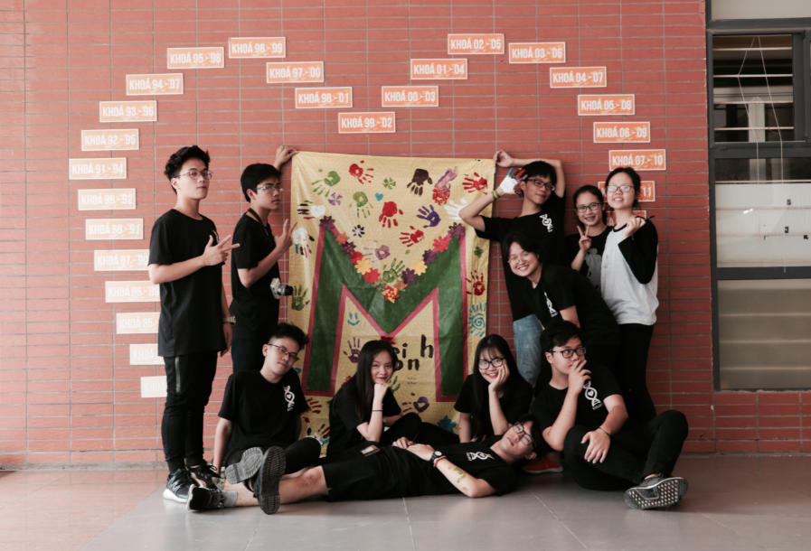 Lớp Sinh và bức vẽ của mình