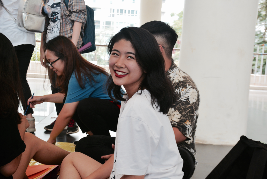 Nụ cười rạng rỡ của Quỳnh Trang - Đại sứ Ams